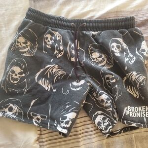 Broken Promises Men's Skull Print Athletic Shorts - Black